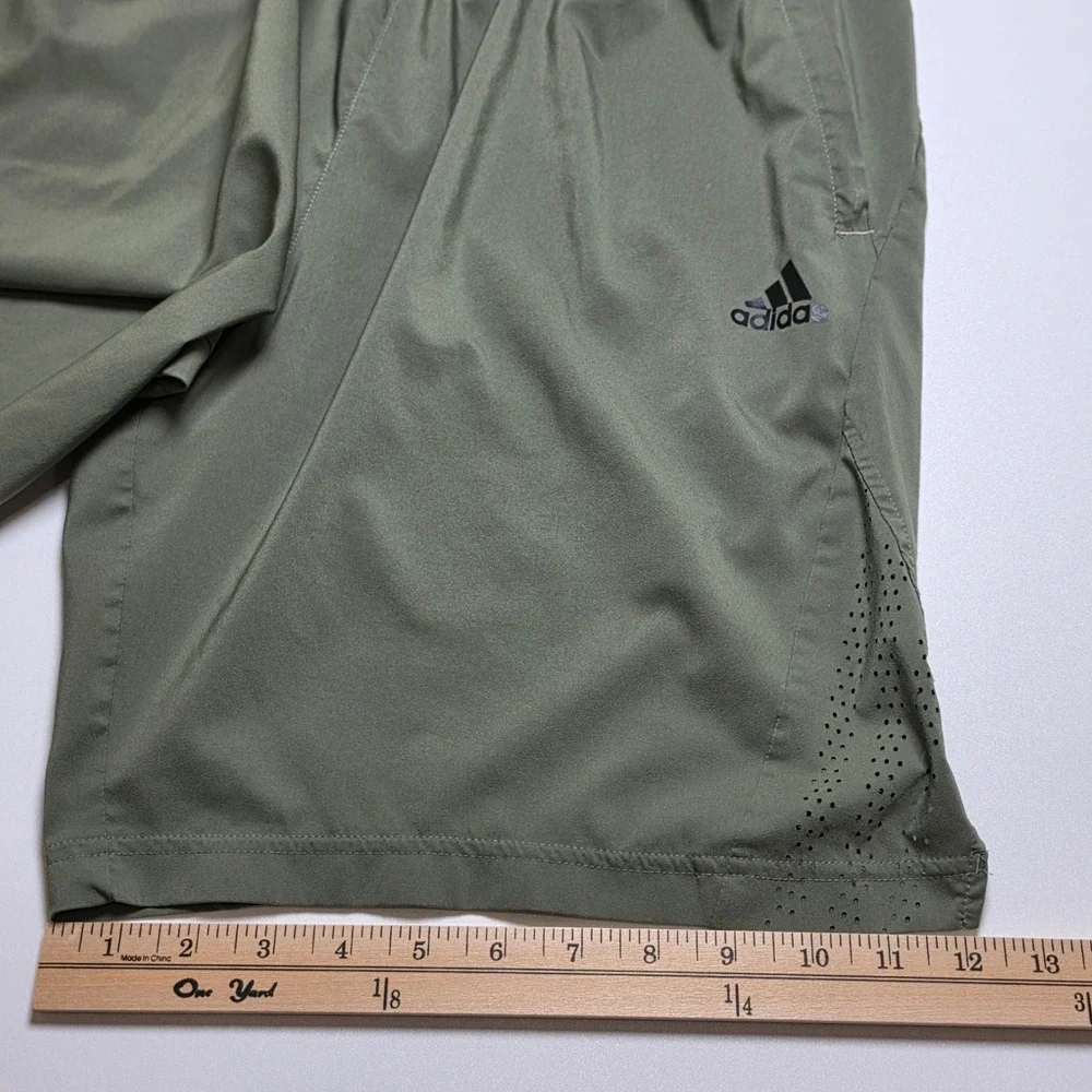 Adidas Mens Size Large Olive Green‎ Athletic Training Gym Shorts Zip Pockets
